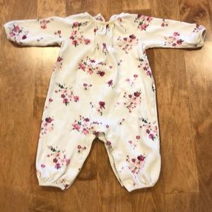 BabyGap one piece floral outfit